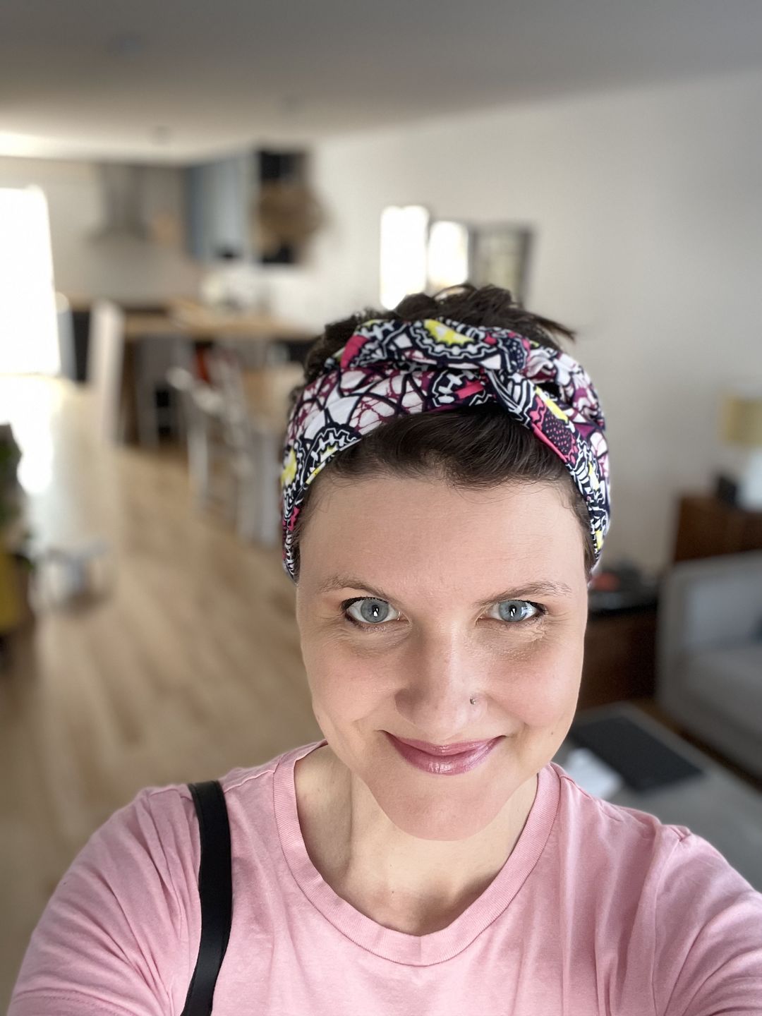 Customer photo review of Bandeau À Nouer Filaire, flexible, tige de métal - Blanc, Rose, Noir