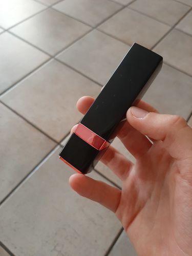 Customer photo review of Vibratore - Rossetto Vibrante