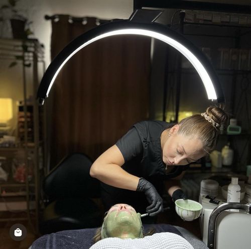 Customer photo review of CosmoGlo Original Light Bundle + Phone Clip