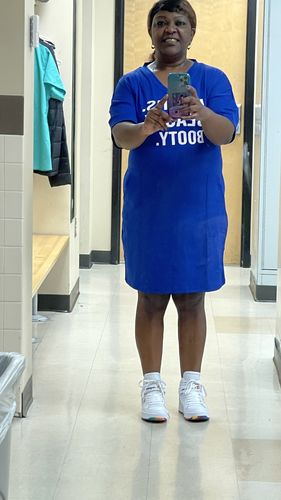 Customer photo review of Letter Print V-neck Short Sleeve Pocket Dress