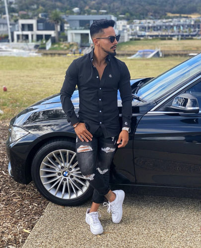 Customer photo review of Premium Long Sleeve Muscle Fit Shirt - Jet Black