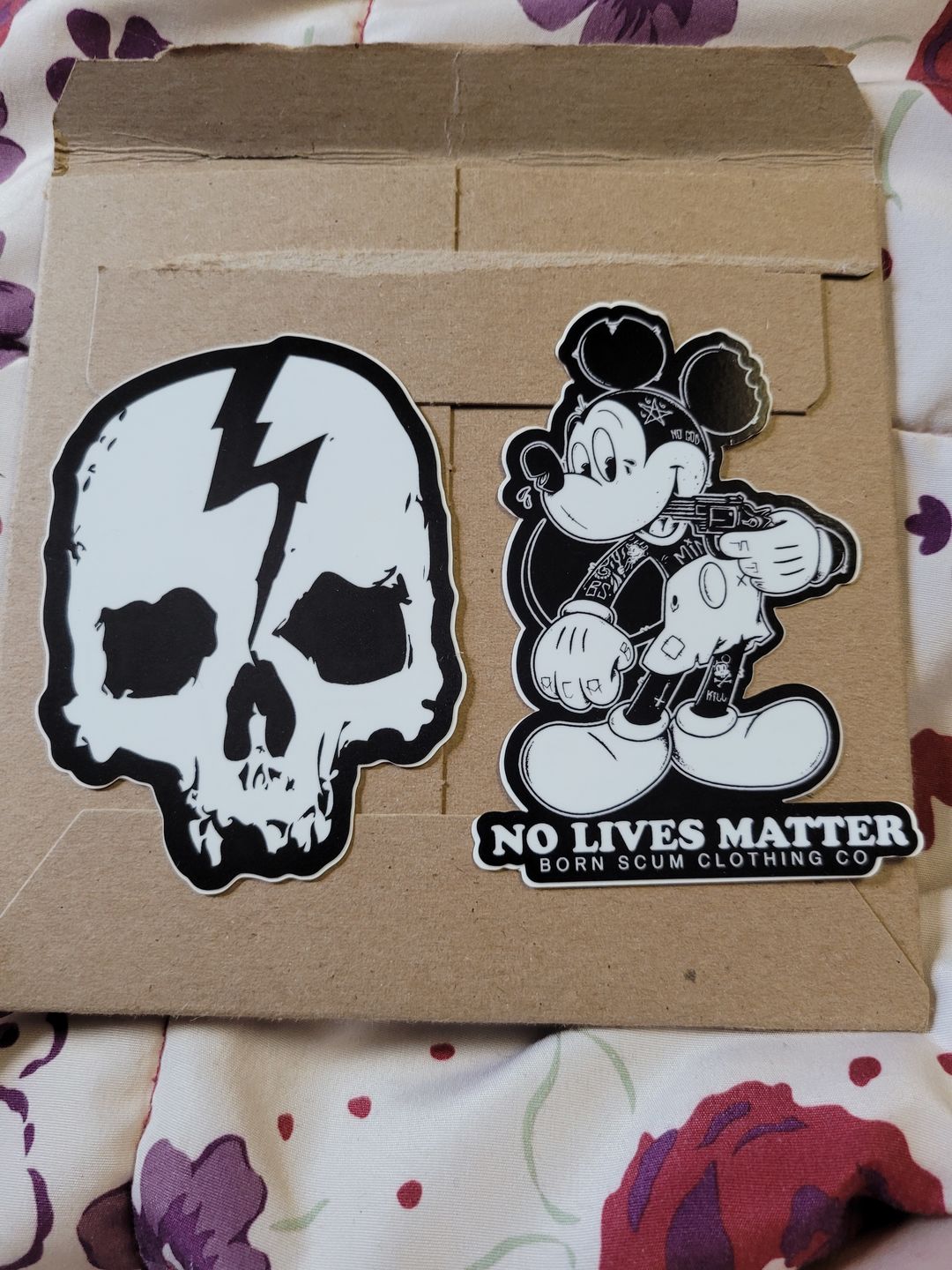 Customer photo review of SKULL LOGO STICKER
