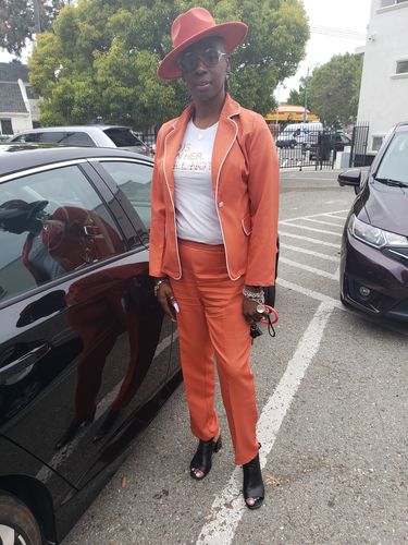 Customer photo review of Commuter Solid Color Striped Long Sleeved Pant Suits