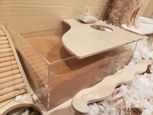 Customer photo review of Niteangel Small Animal Sand-Bath Box - Acrylic Critter's Sand Bath Shower Room & Digging Sand Container for Hamsters Mice Lemming Gerbils or Other Small Pets