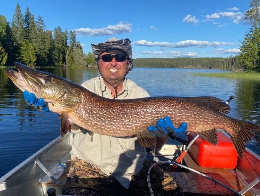 Customer photo review of Swimmax Fishing Lure | Eight-Segmented | BKK Hook |  Easy Catch | Rattling with Noise | Heavy-Duty Dyneema Fiber Joint | Jointed Swimbait for Bass & Trout & Crappie