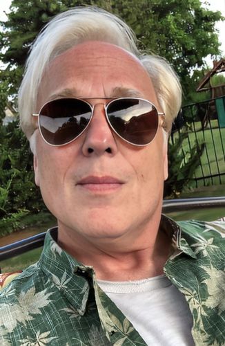 Customer photo review of Men's Casual Holiday Leaf Pocket Hawaiian Retro Shirt