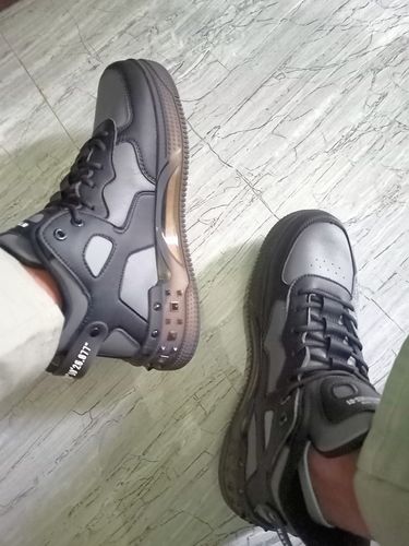 Customer photo review of Droid Sneakers 1.2