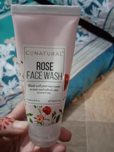 Customer photo review of Rose Face Wash