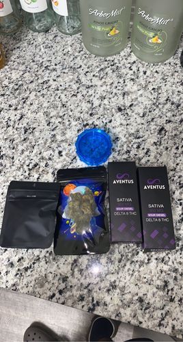 Customer photo review of DELTA 8 SOUR DIESEL DISPOSABLE VAPE