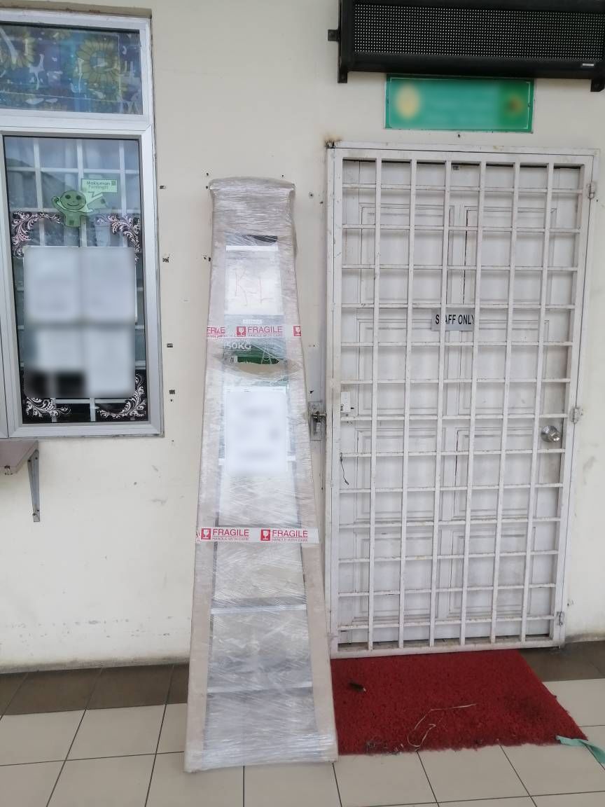 Customer photo review of ✨READY STOCK✨ ALUCLASS GENUINE - Heavy Duty Aluminium Welded Ladder (8 Steps Double Sided) AL-DWL70-8S