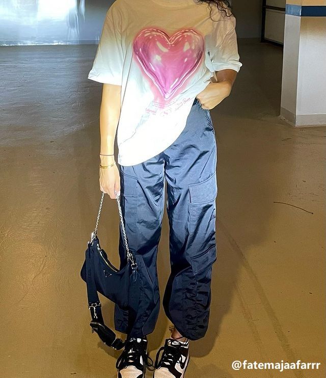 Customer photo review of Aelfric Eden Love Balloon Graphic Tee