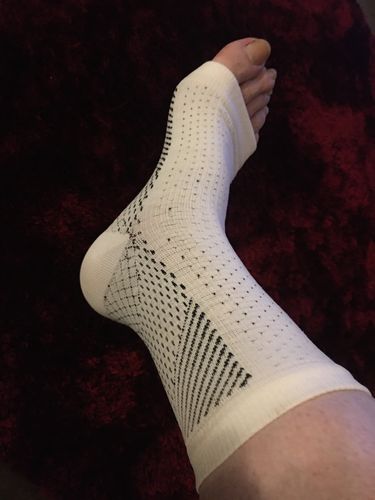 Customer photo review of Buy 1 NeuroSocks™ (40% OFF)