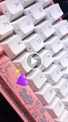 Customer video review of Belle Delphine Limited Edition Combo Box