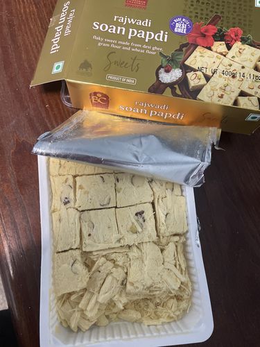 Customer photo review of Bikharam Chandmal Rajwadi Soan Papdi