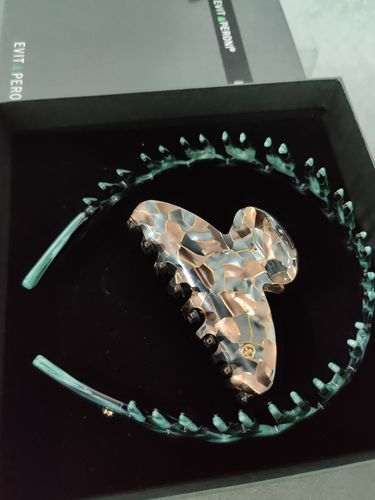 Customer photo review of Kezia Acetate Headband