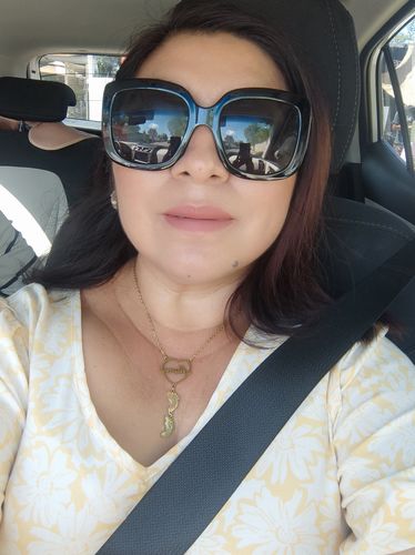 Customer photo review of Collar Mamá con Pies de Bebé personalizables