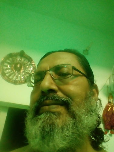 Customer photo review of Pashtush Mens Kesari Shawl Full Size Thick Wool, Saffron Orange