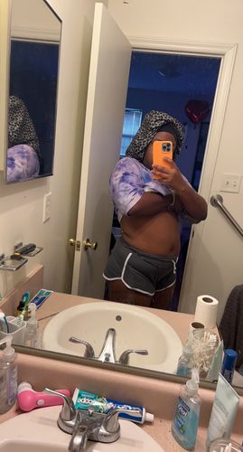 Customer photo review of Sierra Blue and Bronze Waist Beads