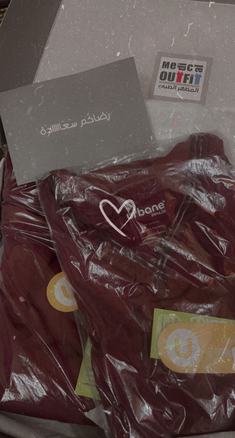 Customer photo review of بلوزة إمپلس آيكون أوربان نسائية بأكمام قصيرة