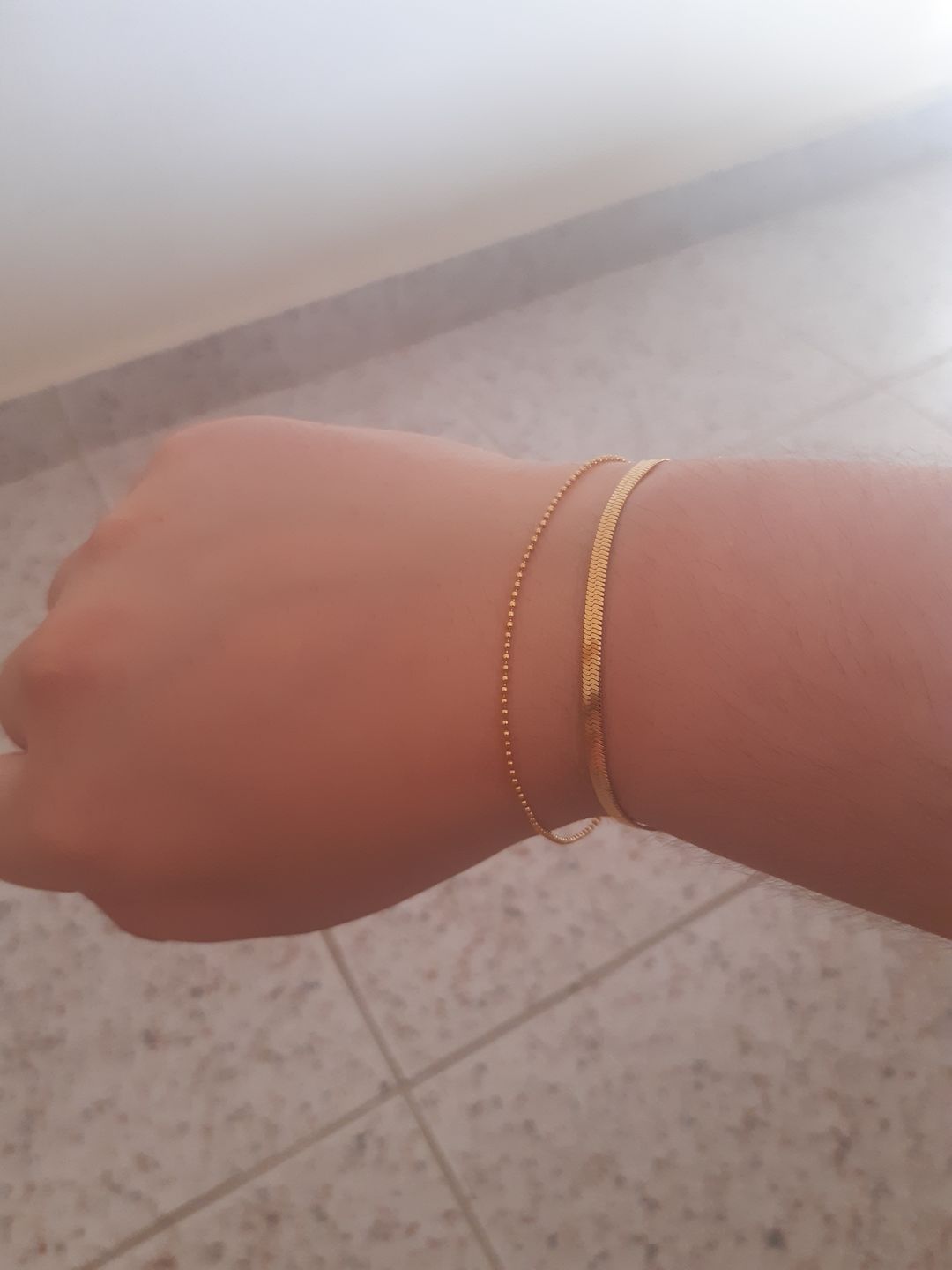 Customer photo review of Sleeky Armband | 18K vergoldet