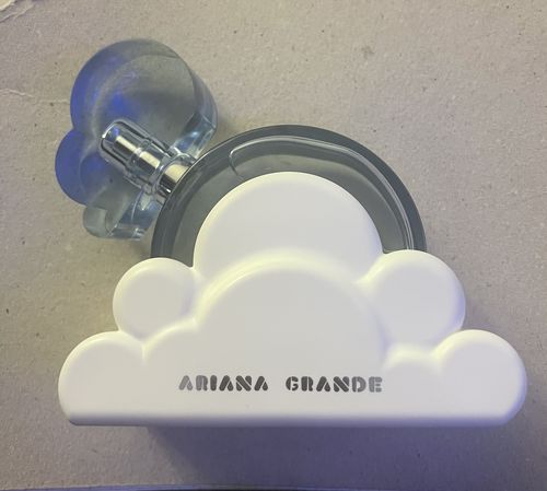 Customer photo review of Cloud Women by Ariana Grande Eau de Parfum Spray 3.4 oz