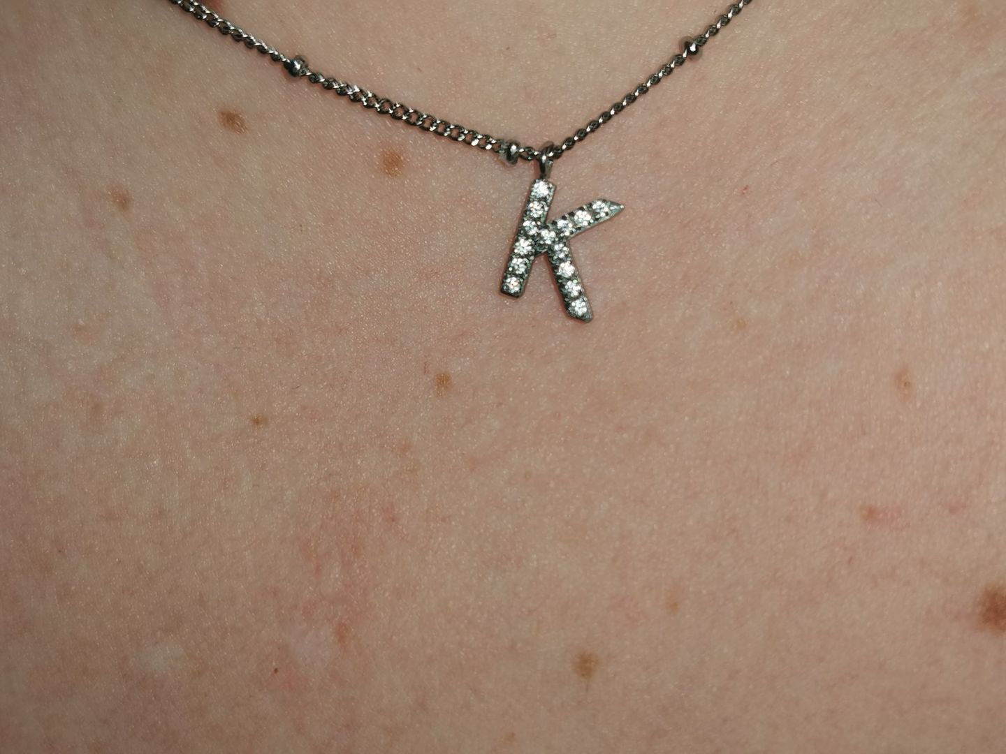 Customer photo review of Dots Letter Halskette | 18K vergoldet