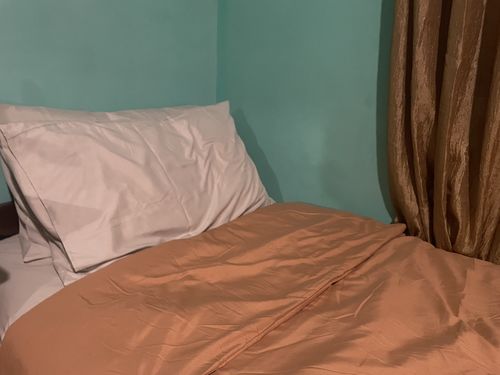 Customer photo review of PLAIN BEDDING SETS