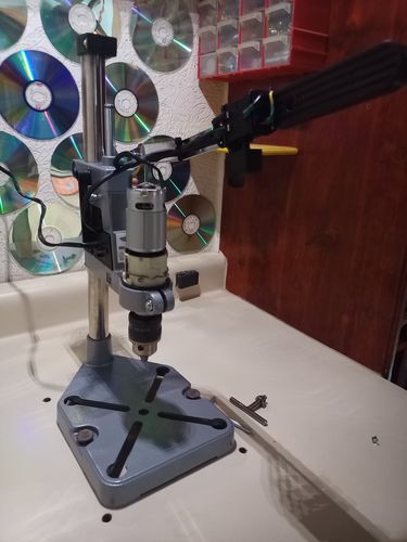 Customer photo review of Soporte Taladro Vertical Base Hierro 0 A 60mm Ajustable