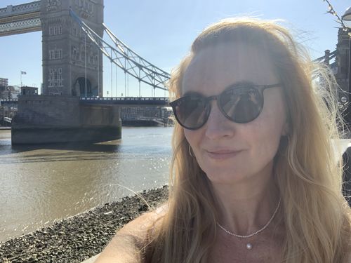 Customer photo review of Amelia Solitaire Round Pearl Necklace