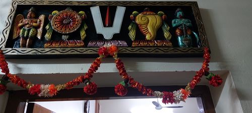 Customer photo review of Thenkalai Tiruman Sangu Chakram Wall Hanging Multi Colour (Wood)