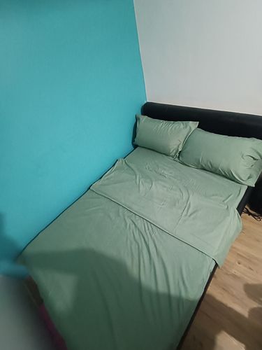 Customer photo review of PLAIN BEDDING SETS