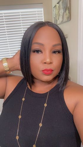 Customer photo review of Sensationnel Butta Lace Center Part Short Bob Lace Front Wig Butta Unit 22