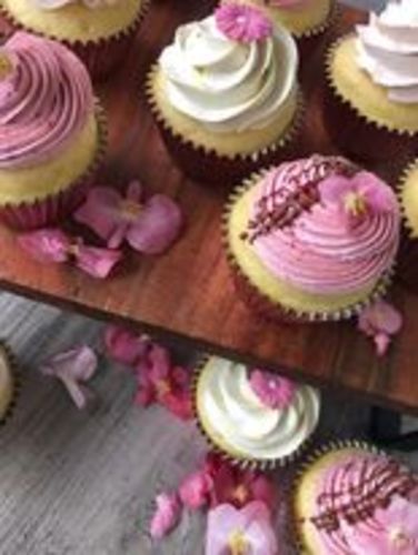 Customer photo review of BEGONIA - Freeze Dried Edible Flowers