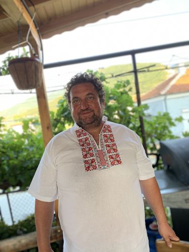 Customer photo review of Мъжка риза с къс ръкав бродирана с шевица "Елбетици"