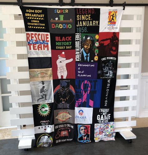 Customer photo review of Classic T-Shirt Blanket