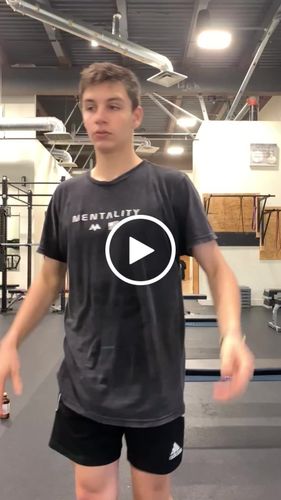Customer video review of THE WORLD IS YOURS TEE - VINTAGE BLACK