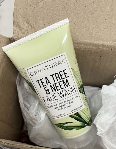 Customer photo review of Tea Tree & Neem Face Wash