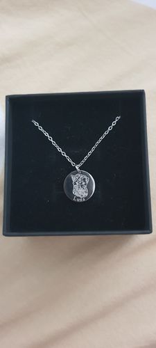 Customer photo review of Verižica: Pet Portrait