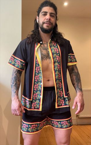 Customer photo review of Printed Hawaiian Suits