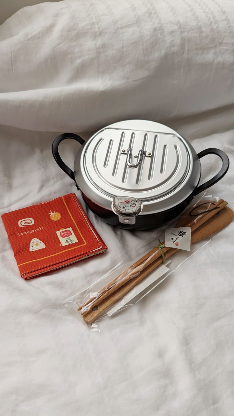 Customer photo review of Tempura Fry Pot with Lid and Thermometer