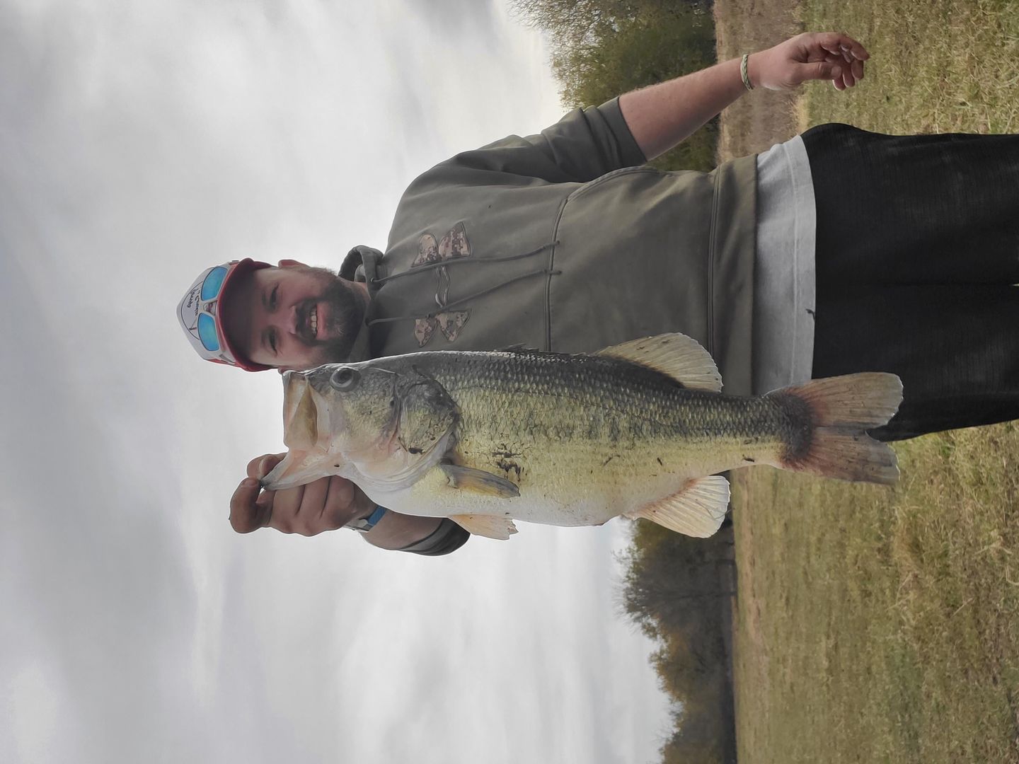 Customer photo review of Swimmax Fishing Lures | Six-Segmented | BKK Hook | Rattling Gurgling | Heavy-Duty Dyneema Fiber | 3 Pcs | For Bass & Trout & Walleye & Crappie