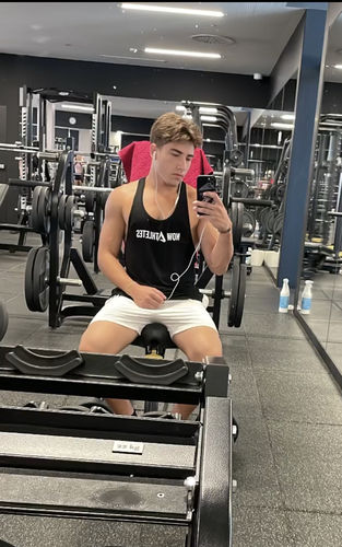 Customer photo review of Elite Bamboo Stringer -  Black