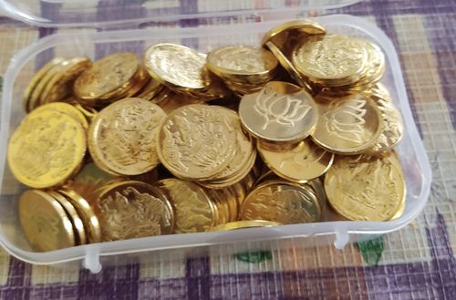 Customer photo review of Lakshmi Gold 108 Coins