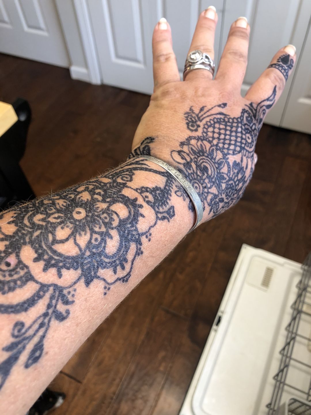Customer photo review of 1 oz. Bottle of Fresh Jagua tattoo Gel