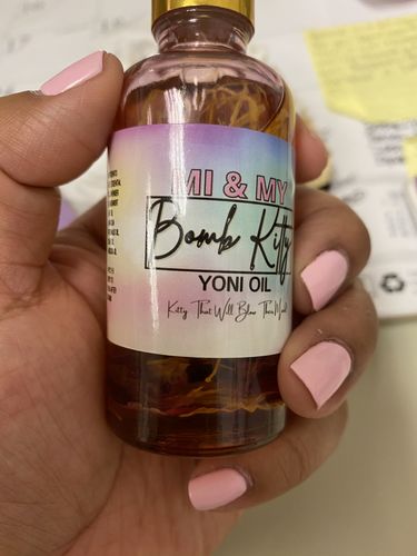 Customer photo review of Bomb Kitty Yoni Oil