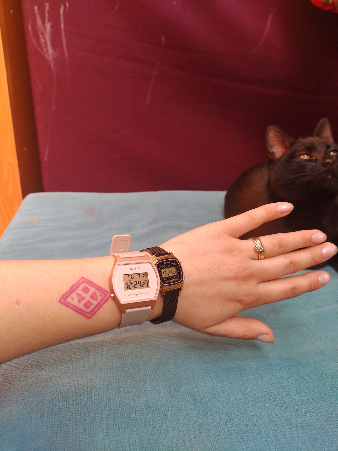 Customer photo review of Reloj Casio Vintage LW-204-4ADF Rosado Digital