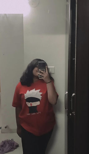 Customer photo review of I'LL KILL YOU - Gojo Satoru T-shirt