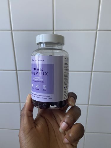 Customer photo review of Gummies pousse cheveux 1 mois