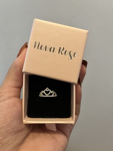 Customer photo review of "Icy crown" ring