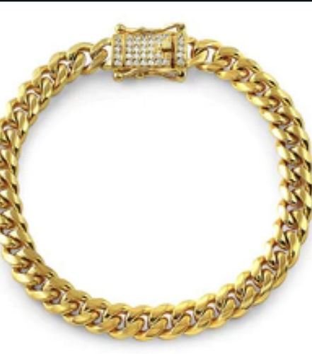 Customer photo review of 10mm Gold Cuban Bracelet With CZ Diamond Lock